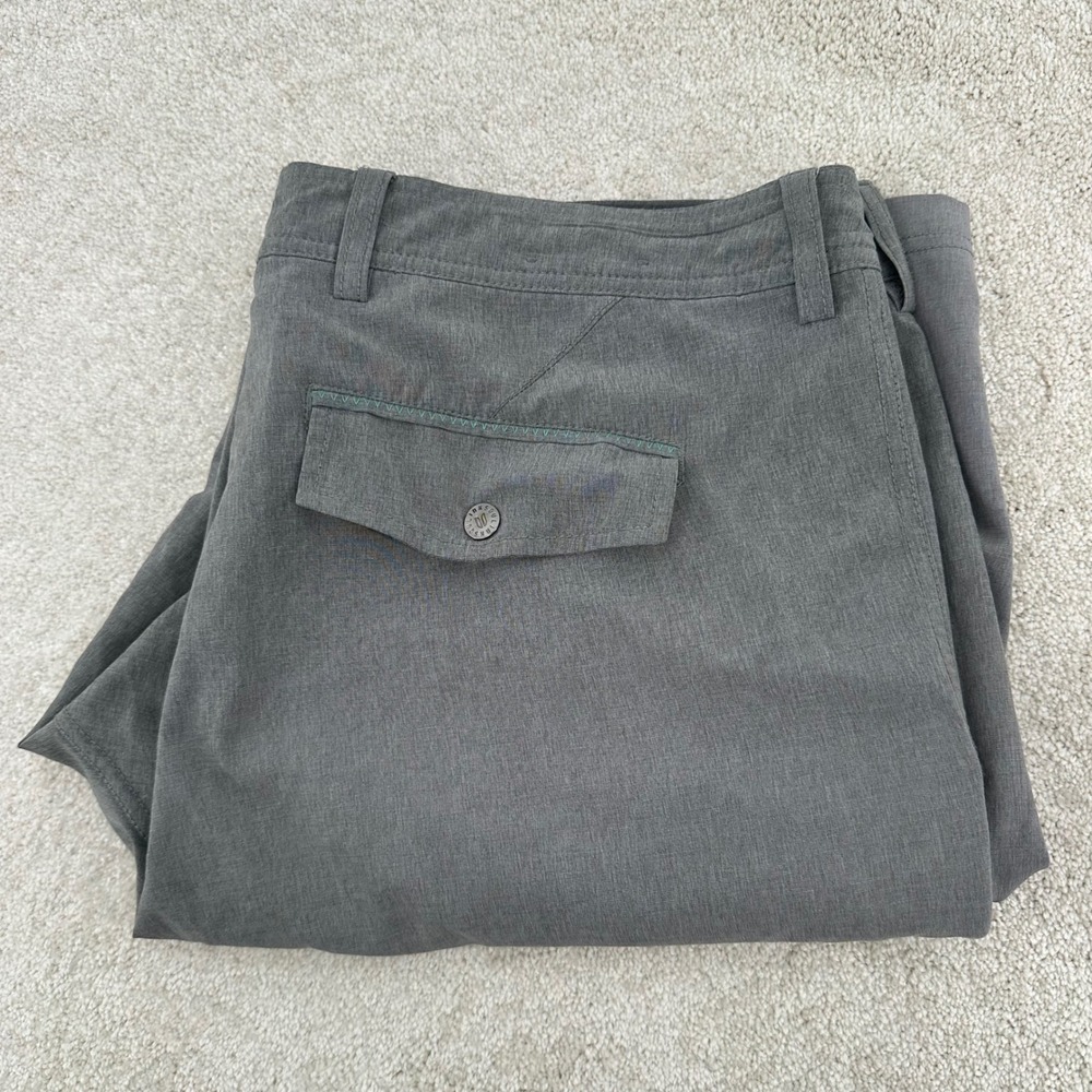 LinkSoul John Ashworth & Co Mens Gray Performance Golf Shorts Size 38